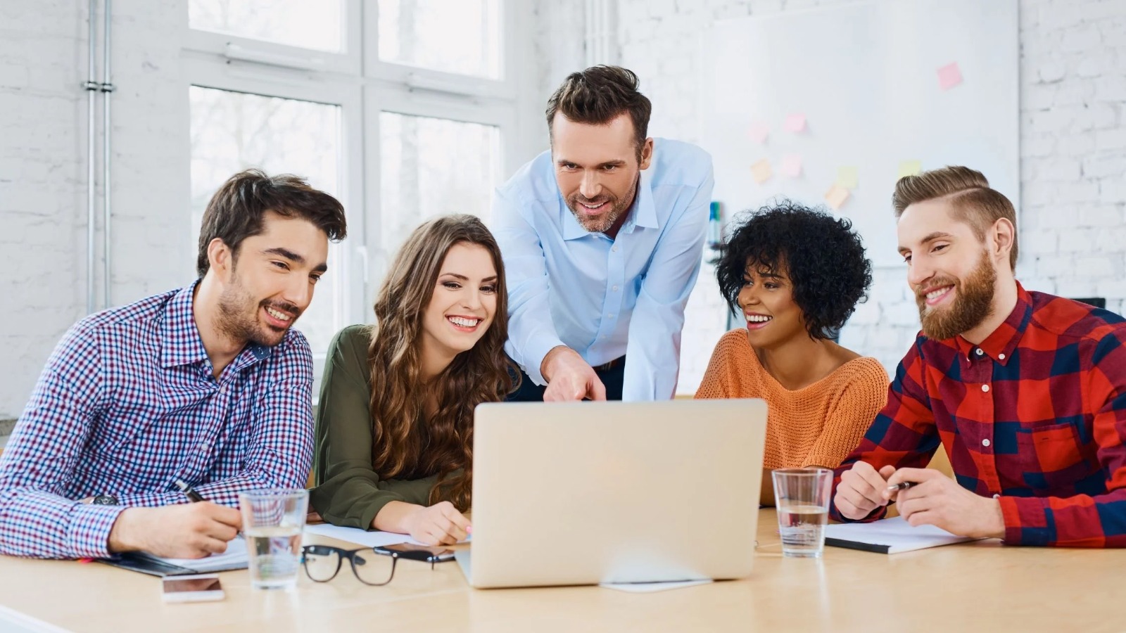 Using Competitor Pricing Insights to Reduce Pricing Risks
